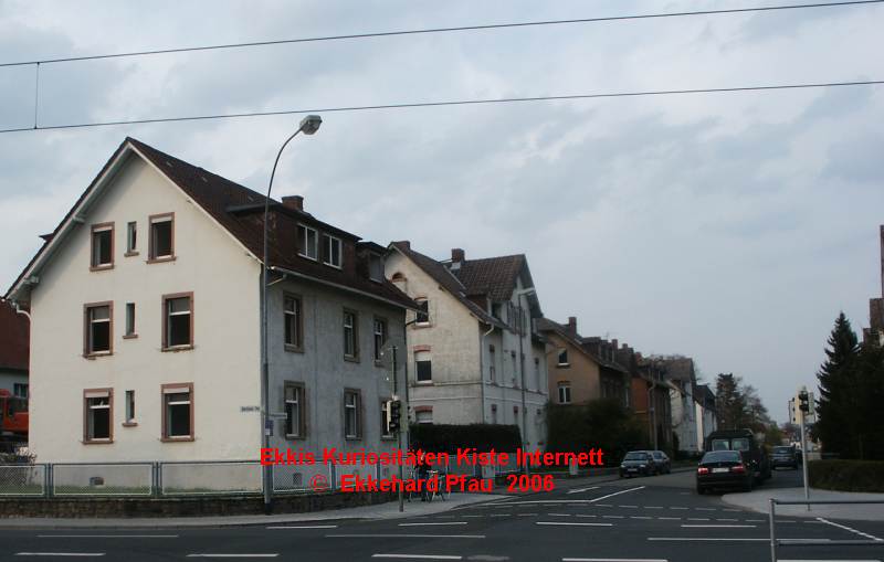 Blick entlang der Strasse